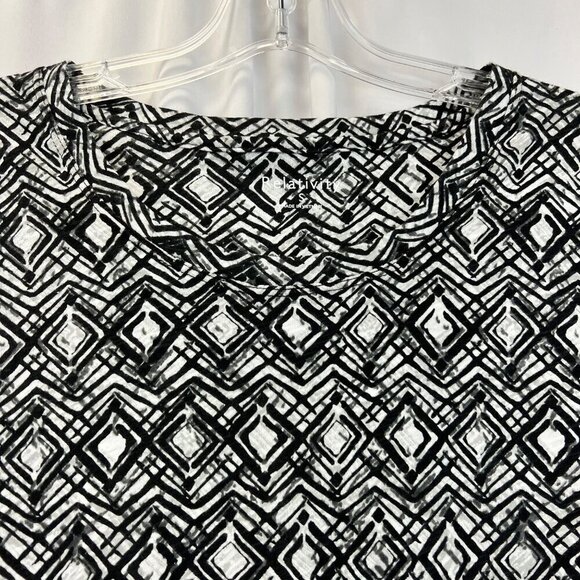 Relativity Short Sleeve Black/Gray Geometric Top Round Neck Womens Size Small - Picture 2 of 9